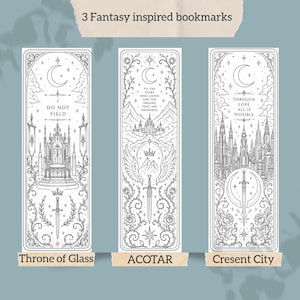 以下が含まれることがあります： ファンタジーにインスパイアされた3つのブックマーク。詳細な白黒イラストが特徴です。各ブックマークは、玉座、翼のある城、都市景観など、ユニークなデザインを特徴としています。「Throne of Glass」、「ACOTAR」、および「Cresent City」のテキストが含まれています。