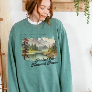 National Parks Comfort Color Sweatshirt | Camping Sweatshirt|Environment Lover|Adventure Shirt| Travel Sweatshirt|Road Trip|Unisex