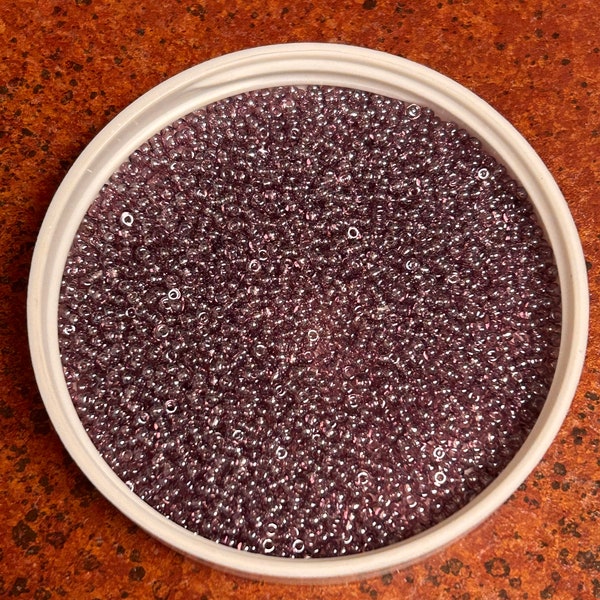 Czech Preciosa Ornela 11/0 Seed Beads Light Amethyst Luster 10 grams