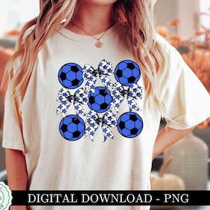 Coquette Soccer PNG, koningsblauwe en zwarte voetbal clipart strik PNG, Game Day Shirt Design, blauwe strikken witte strikken ster esthetische sublimatie