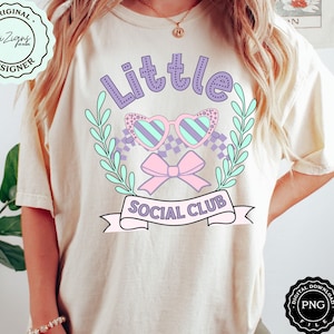 Trendy Big Little Reveal Pink Bow Social Club Coquette PNG Sorority Family Clipart Disegni di camicie, Disegni di subliminazione per regali