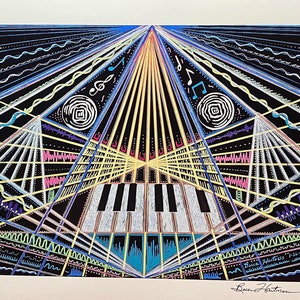 Op de afbeelding: Een zwart-witte abstracte kunstprint met een pianoklavier in het midden. De kunstwerken bevatten een verscheidenheid aan lijnen en vormen in geel, blauw, roze en groen. De print is gesigneerd met "Bruce Hartman".