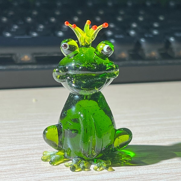 Blown Glass Frog, Blown Glass Art, Glass Animals, Art Glass Sculpture, Coworker Gift, Home Table Decoration,Office Decoration,Glass Figurine