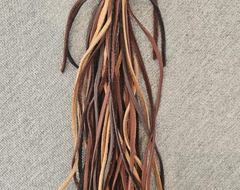 MULTICOLOR MARRÓN elegante suave lujoso adorno colgante chic estilo personalizado bolso estilo swag encanto cuero de vaca flecos borla bronce