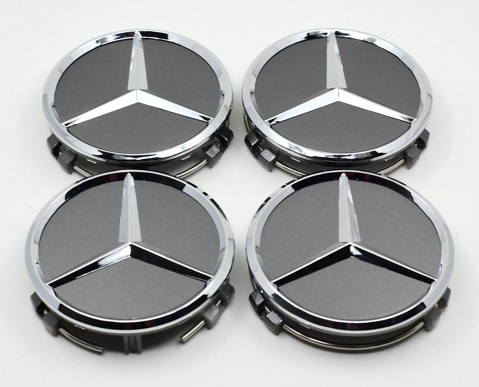 4x Mercedes Wheel Center Caps 75 Mm, Hubcaps, Nabendeckel, Middenkappen