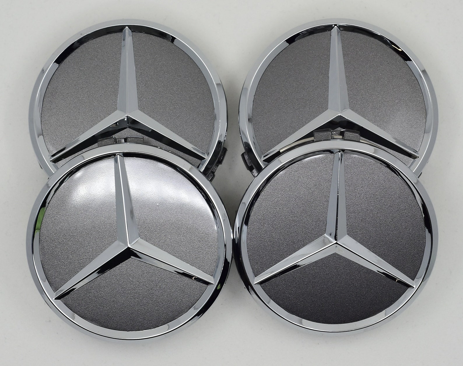 4x Mercedes Wheel Center Caps 75 Mm, Hubcaps, Nabendeckel, Middenkappen