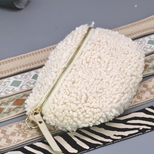 Teddy Tasche für Frauen mit goldenem Reißverschluss, Mittelgroße Teddy Fell Tasche mit gemusterten breiten Riemen, Geschenk für Sie, Weihnachtsgeschenk