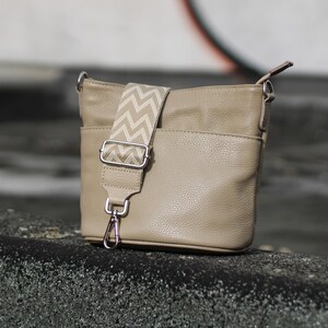 Sac à bandoulière en cuir pour femme avec bretelles à motifs supplémentaires, sac à bandoulière en cuir, sac à bandoulière de différentes couleurs, LINA