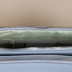 Graue Leder-Umhängetasche für Frauen mit extra gemusterten Riemen, Leder-Schultertasche, Crossbody-Tasche mit verschiedenen Farben Bild 6