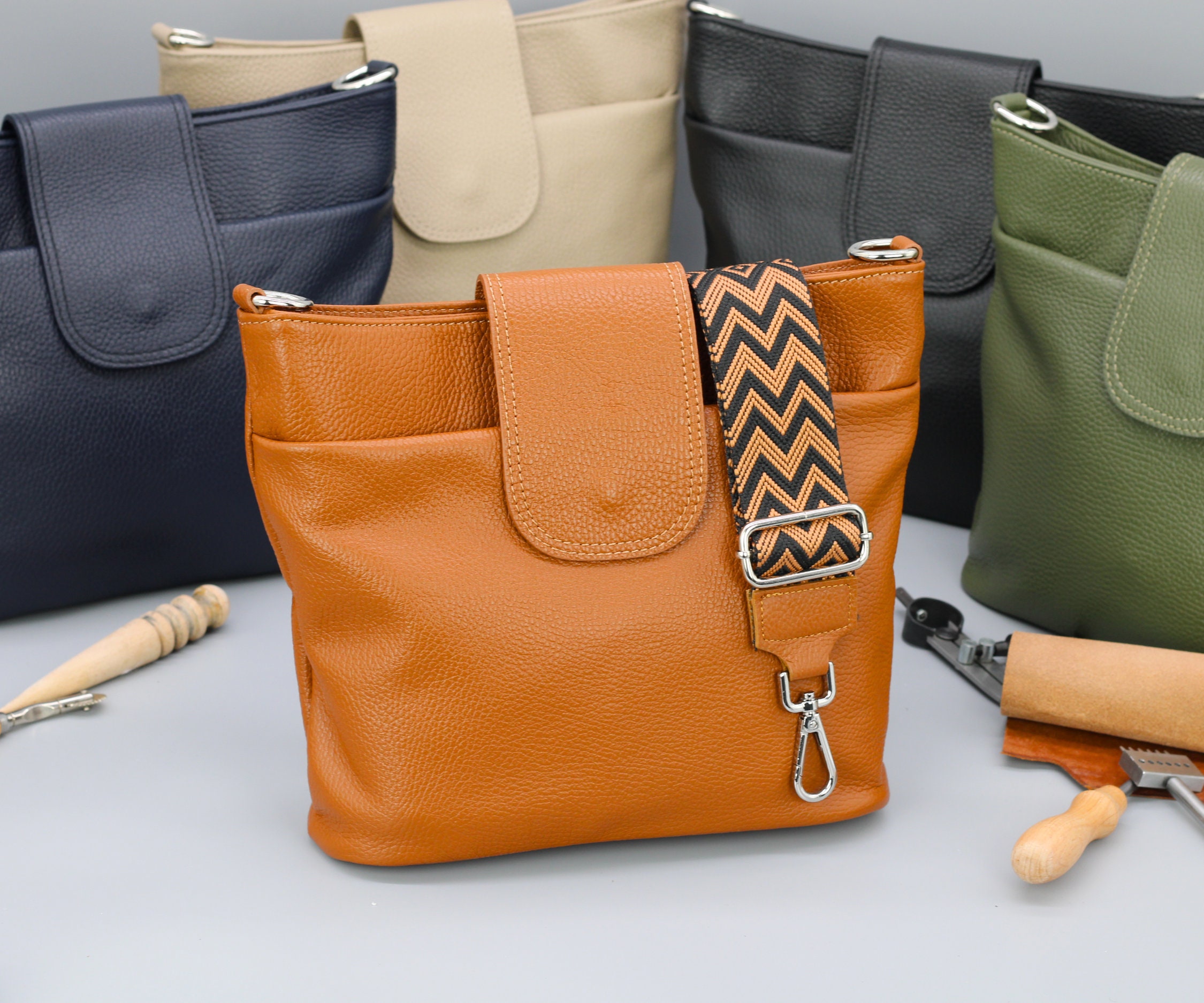 hand bags for mothers, HandBags for Women, Handbag For Women And Girls  stylish combo stylish bag,