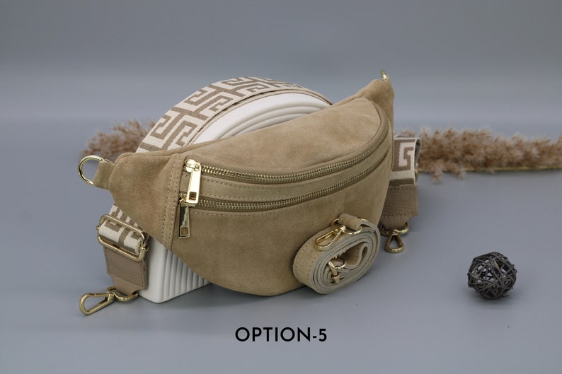 Sac de ventre en cuir taupe en daim pour femmes avec options de sangle à motifs supplémentaires, sac à bandoulière en cuir, sac crossbody avec différentes couleurs image 6