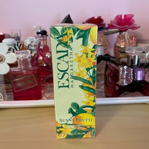 専用ページエスカーダマルガリータレイサニーフルッティオーデトワレ