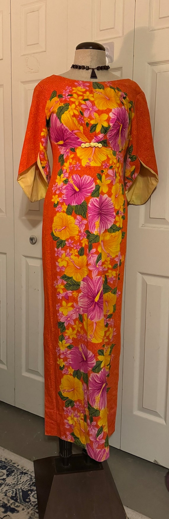 1960’s vintage barkcloth Hawaiian dress BEAUTIFUL… - image 2