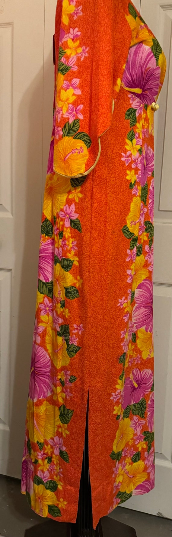 1960’s vintage barkcloth Hawaiian dress BEAUTIFUL… - image 4