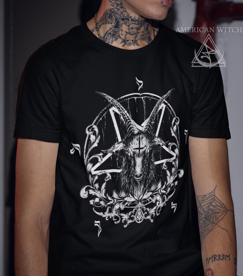 Koszulka z gotyckim pentagramem, koszulka unisex z okrągłym dekoltem Baphomet i Beauty, prezent dla gotów, prezent dla czarownic, koszulka Witchcore zdjęcie 3