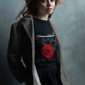 Rose Shirt, Rose, Rose&#39;, Fashion, Street wear, Rose T-shirt, Roses, Floral shirt, Gifts for women, Gifts for men, Flower, Flower Shirt, Gift