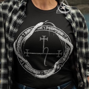 Sigil of Lilith shirt, Lilith Shirt, Goth tshirt, Woman empowerment tee, Witchy t-shirt, Shirt for Witches, Lillith shirt, Witch Shirt