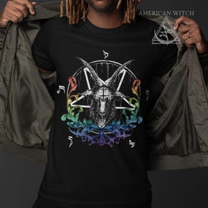Pride Baphomet-skjorta, Baphomet and Beauty Pride Rundringad T-shirt, Goth-t-shirt, Gåvor för goths, Pride-skjorta, var dig själv-t-shirt