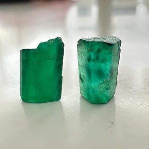 AAA Swat Emerald Crystal | High Quality Emerald | Raw Emerald | Vibrant Green | 100% Natural | Emerald Rough | May Birthstone