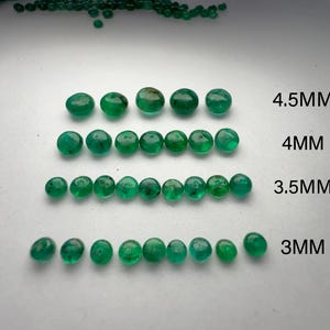 Naturliga smaragdpärlor | Zambisk smaragd | Livfull grön | 100 % naturlig | Maj födelsesten | För att göra smycken | Borrade pärlor | 3-5 MM |