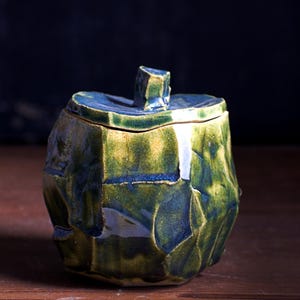 Ceramic Kurinuki Container with Lid. Japanese Oribe Green Glaze. Sculptural Vase or Vessel.