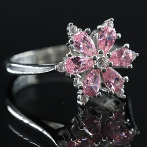 Elegant Vintage Pink Zirconia Inlay Lotus Flower Ring Set