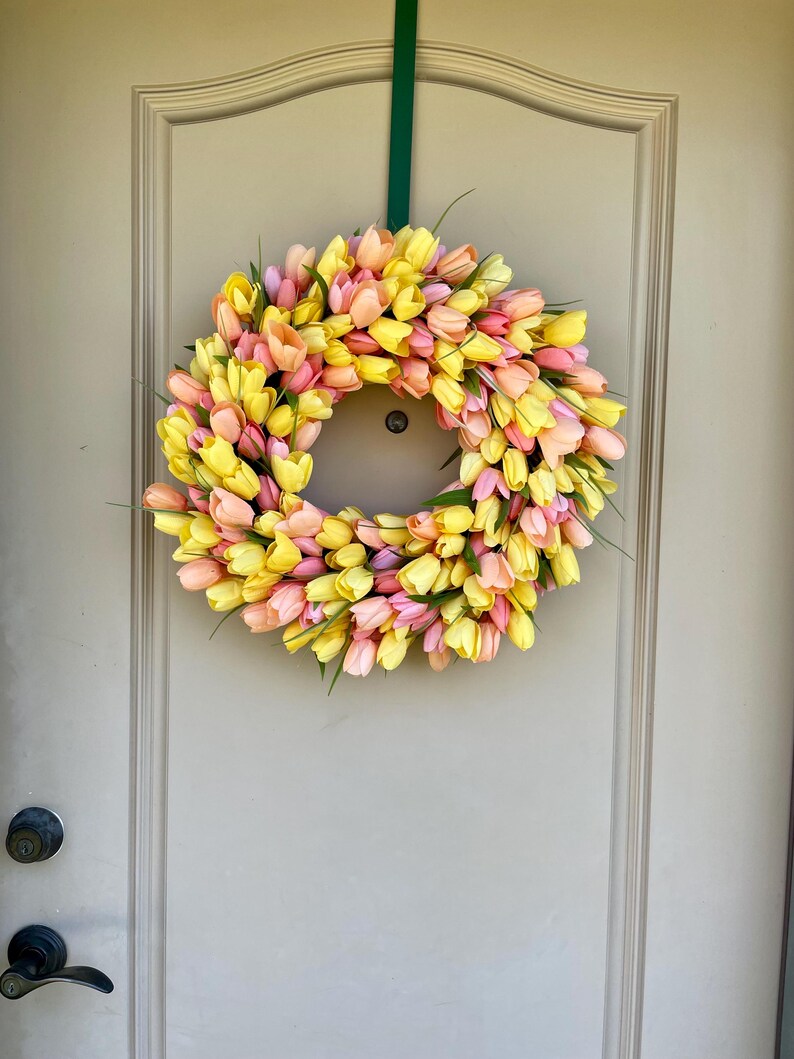 Spring Tulip Wreath For Front Door, Yellow Orange Tulip Wreath, Pastel Easter Wreath, Mother’s Day Wreath Gift, Spring Housewarming Gift Coral/Peach/Yellow