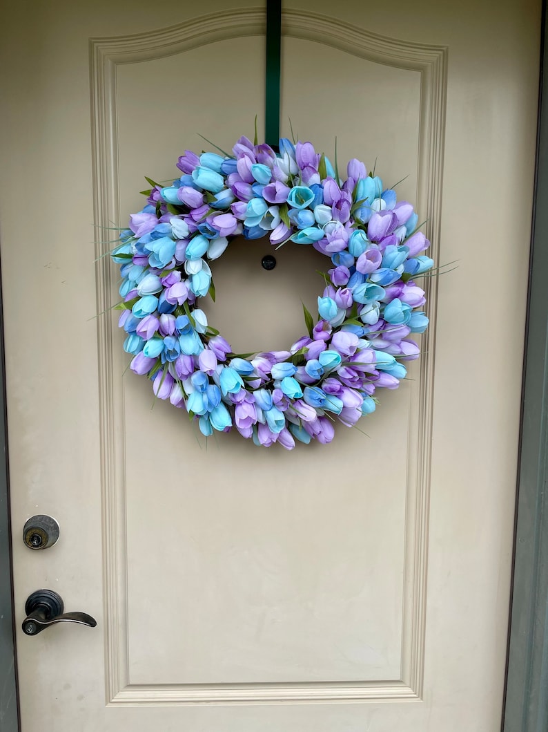 Spring Tulip Wreath For Front Door, Yellow Orange Tulip Wreath, Pastel Easter Wreath, Mother’s Day Wreath Gift, Spring Housewarming Gift Blue/Lavender