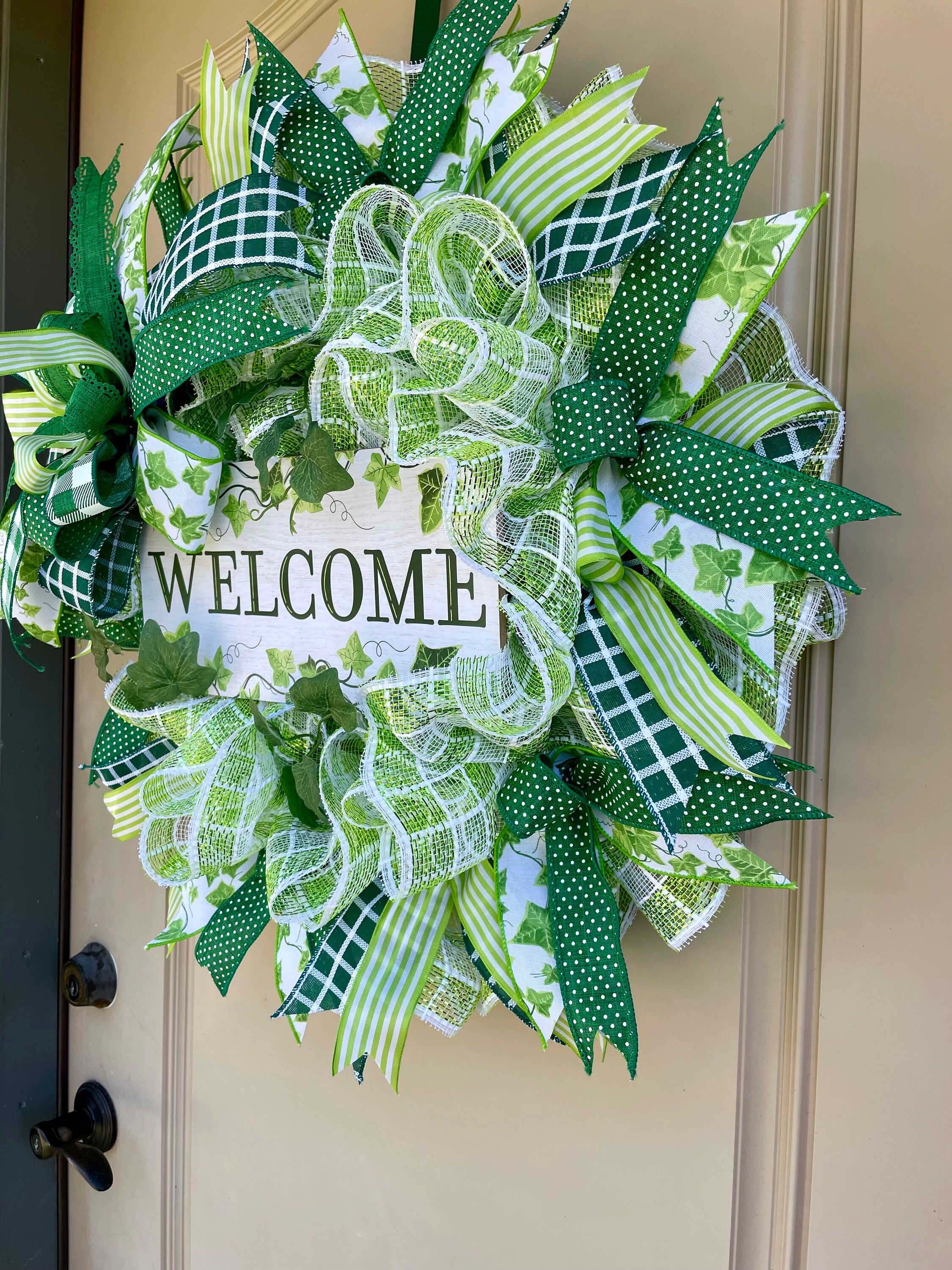 Green Ivy Welcome Wreath for Front Door, All Season Everyday Green