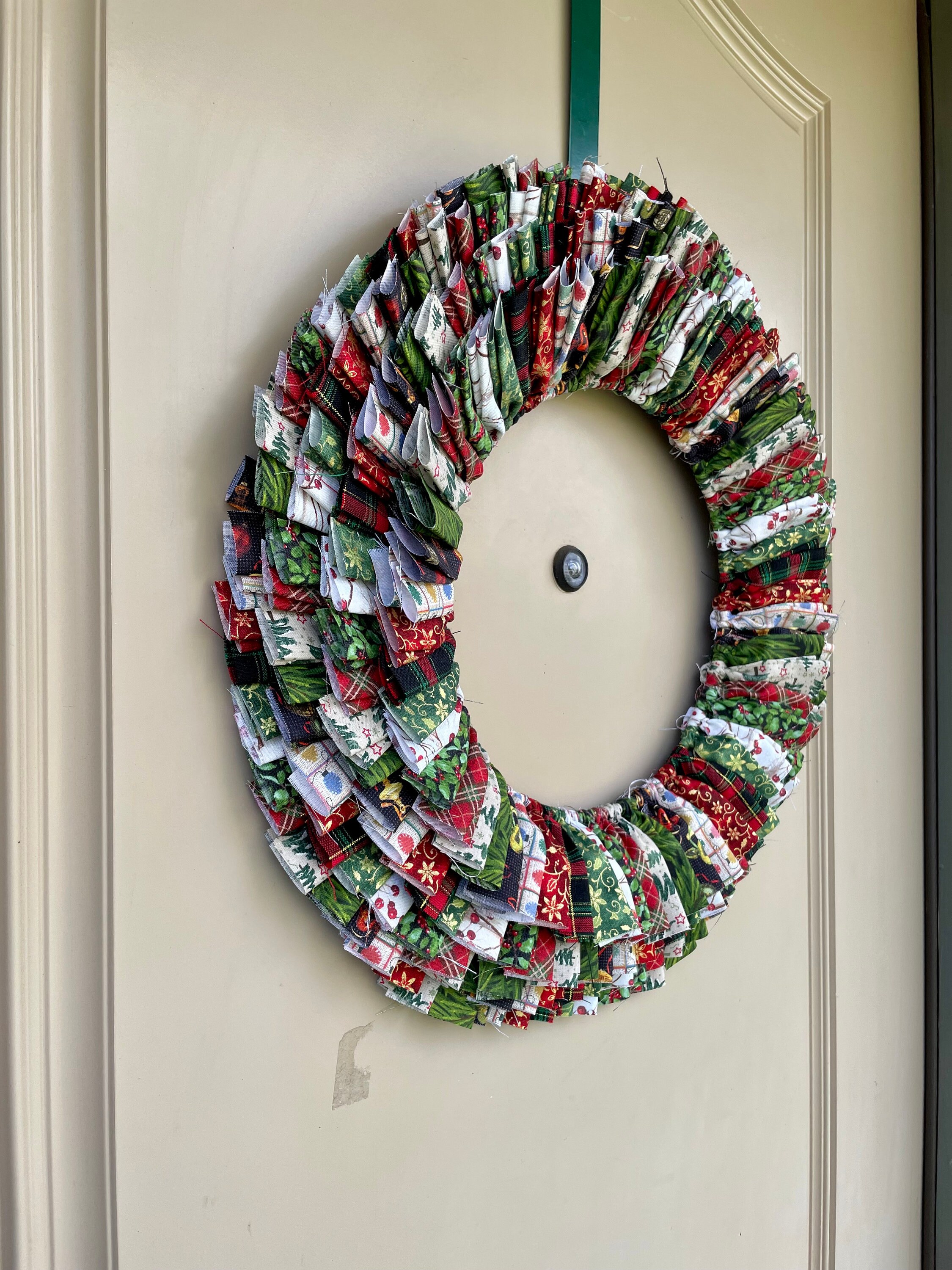 Christmas rag wreath black and silver