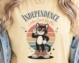 Independence Looks Good On Me, Patriotic Cat PNG, 4th Of July Cat Png, Retro Cat Shirt Design, Digital Download