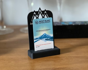 Ski Snowboard Skipass Ausstellungsständer Chamonix Mont Blanc Gebirge