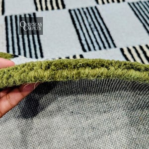 PLAID CHECKERED TUFTED Area Rug 4x6 ft – Scalloped Edge Modern Handmade Carpet in Blue & Green | Loop-Cut Pile Wool Rug For Living Room