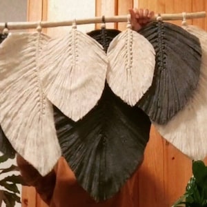 Macramé wall hanging