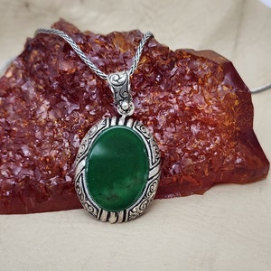 Green Jade Oval Pendant Necklace: Wealth Jewelry Gift