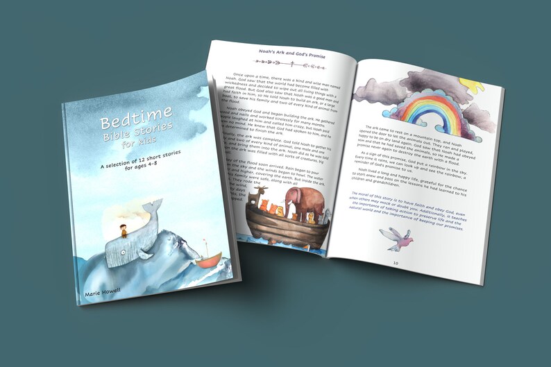 Op de afbeelding: Een blauw boek met de titel "Bedtime Bible Stories for Kids" en een aquarelillustratie van een walvis en een klein persoon op de omslag. Het boek is opengeklapt op een pagina met een aquarelillustratie van Noachs Ark met dieren aan boord en een regenboog in de lucht.