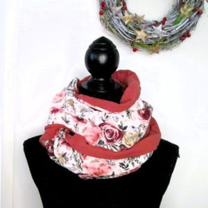 Musselin Loop, Double Gauze Loop, Loopschal, Damen, Wende Loop, Rosenmuster, Blumenmuster, Rostrot
