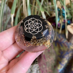 Obsidian Orgonite Pocket Dome – Seed of Life – Protection, Grounding & Inner Transformation