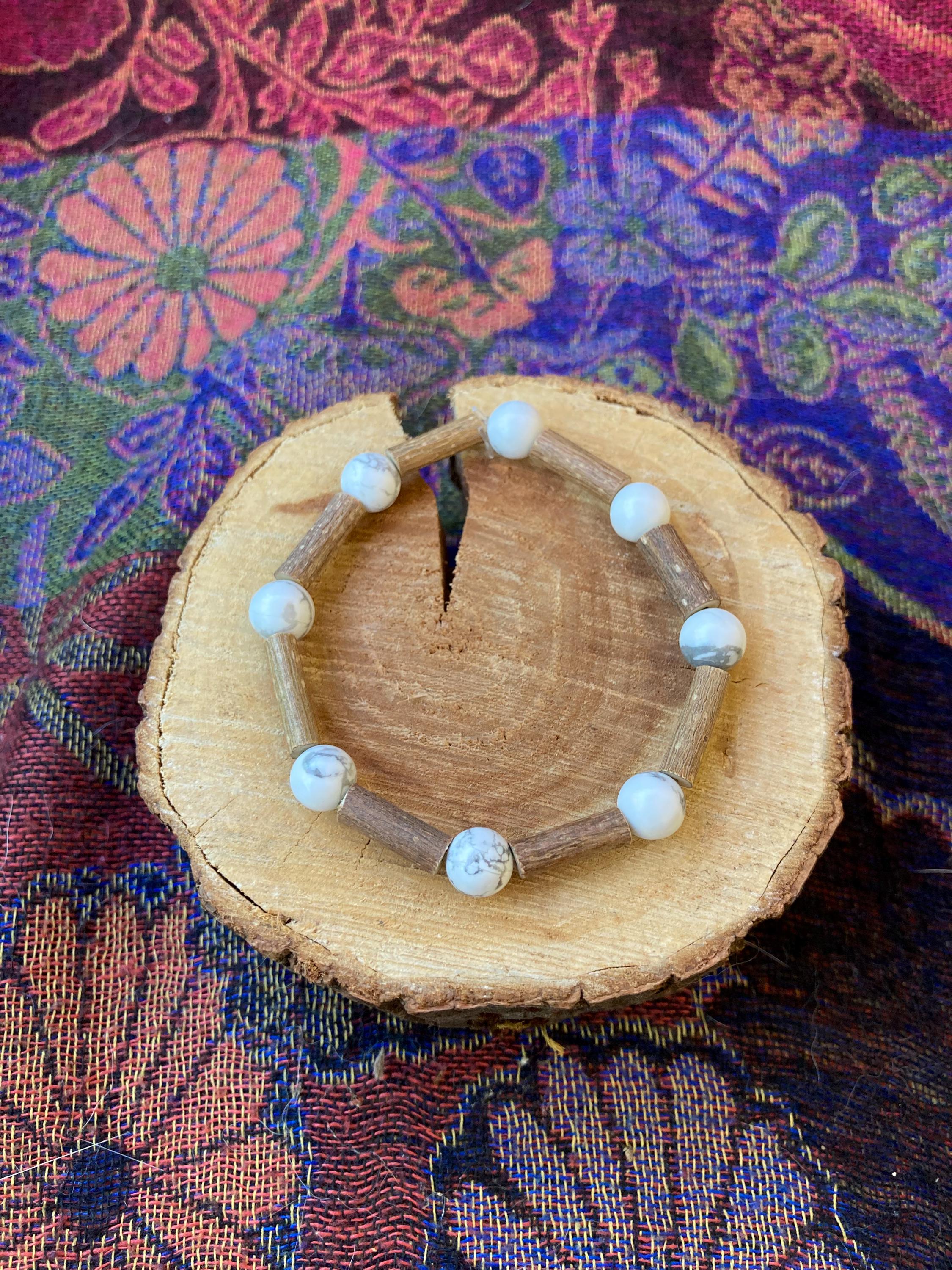 Hazelnut & Howlite Bead Bracelet – Calm and Soothe