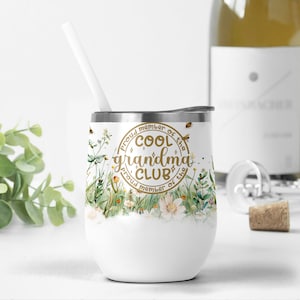 Envoltura para vaso de vino de 12 oz con flores silvestres y abejas, diseños florales de sublimación, Club de la Abuela PNG, regalo personal para la abuela