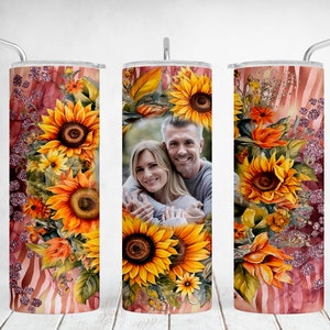 Cornice per foto, bicchiere per foto da 20 once in formato PNG con girasoli, disegni a sublimazione, senza cuciture, regali personalizzati per la nonna