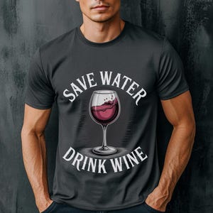 Divertente maglietta con scritta "Vino", magliette da uomo con scritta "Vino" in formato PNG, stampa a sublimazione in formato PNG per magliette, magliette in formato PNG, magliette per i migliori amici, regali per la festa del papà per il marito