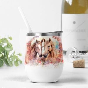 Wijnbeker wrap ontwerpen, paarden png voor sublimatie ontwerpen, 12 oz wijnbeker sjabloon met bloemenkrans, natuur 12 oz beker png