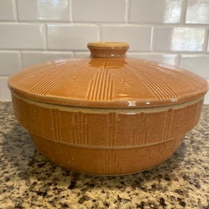 WATT Pottery Moon & Stars Cazuela