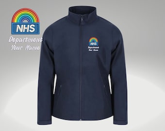 Nhs Softshelljacke | Bestickte Softshelljacke mit durchgehendem Reißverschluss Rainbow | Maßgeschneiderte Jacke | Ihr Name | Abteilung | Gesticktes NHS-Softshell