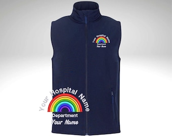 Chaleco Softshell personalizado con bordado de arcoíris para profesionales de la salud, estudiantes de enfermería y parteras.
