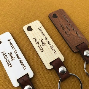 Feier des Lebens Bevorzugung, Trauerbevorzugungen für Gäste personalisierte Holz-Leder-Schlüsselanhänger, Massen-Gedenkbevorzugung, in liebevoller Erinnerung Gefälligkeiten Bild 6