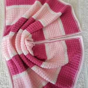 Baby blanket, crochet blanket, crochet baby blanket, blanket pink, bright pink and white, baby gift, baby shower gift, handmade blanket.