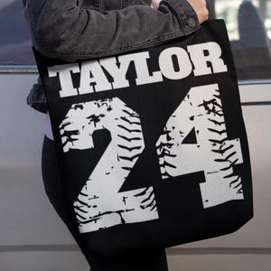 Baseball Mom personalisierte Tragetasche - Softball Mom Geschenk, Benutzerdefinierte Sport Mom Carryall, personalisierte Team Mom Geschenk, Sport Mom Tragetasche