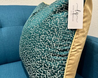 Set of 2 Luxury Green decorative Pillow cover